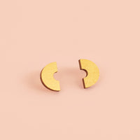 arch studs wood gold